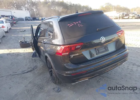 2020 Volkswagen Tiguan 2.0T Se/2.0T Se R-Line Black/2.0T Sel z USA, uszkodzony, nr VIN 3VV3B7AX7LM166871